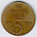 Vorderseite 5 Mark 20 Jahre DDR