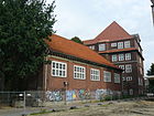 Landesarbeitsgericht Hamburg, Turnhalle der ehemaligen Volksschule, SW-Ansicht.jpg