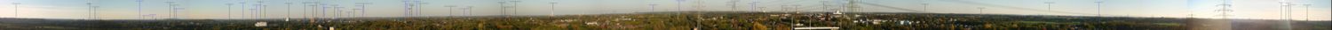 Panoramablick von der Himmelsleiter mit Beschriftung wichtiger Bauwerke
