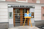 Wohnhaus, Werner-Berg- Galerie und Stadtmauer