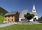 Kath. Pfarrkirche Mariä Himmelfahrt und Friedhof