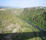 Der Dzoraget in seinem Tal, fotografiert von der Brücke in Stepanavan.