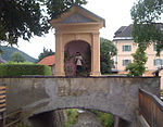 Johannesbrücke und Bildstock mit Schnitzfigur