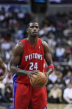 McDyess im Trikot der Detroit Pistons (2008)