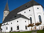 Kath. Pfarrkirche hl. Benedikt und ehem. Friedhof