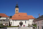 Kath. Pfarrkirche hl. Johannes der Täufer, Umfriedungsmauer und Graben