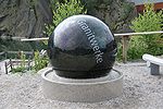 Stone ball Hauzenberger Steinwelten.jpg