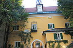 Bürgerhaus, Six-Haus