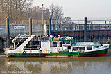Die HADAG-Fähre Altona, hier am Anleger Neuenfelde, ist das Stammschiff auf der Hamburg-Blankenese–Este-Linie (HBEL)