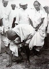 Gandhi am Ende des Salzmarsches