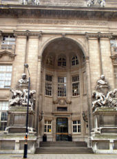 Foto des Eingangsportals des Imperial College