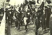 Benito Mussolini beim Marsch auf Rom