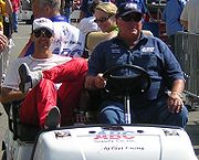 A. J. Foyt (rechts), mit seinem Fahrer Darren Manning beim Indianapolis 500 im Jahr 2007