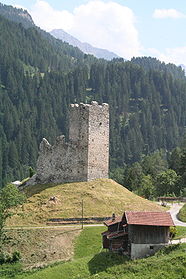 Burg Strassberg - Turm von Nordwesten