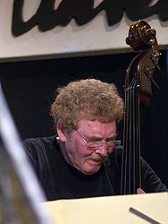 Günter Lenz im Jazzclub Unterfahrt (München 2009)