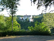 Schloss Schönberg Fernansicht2.jpg