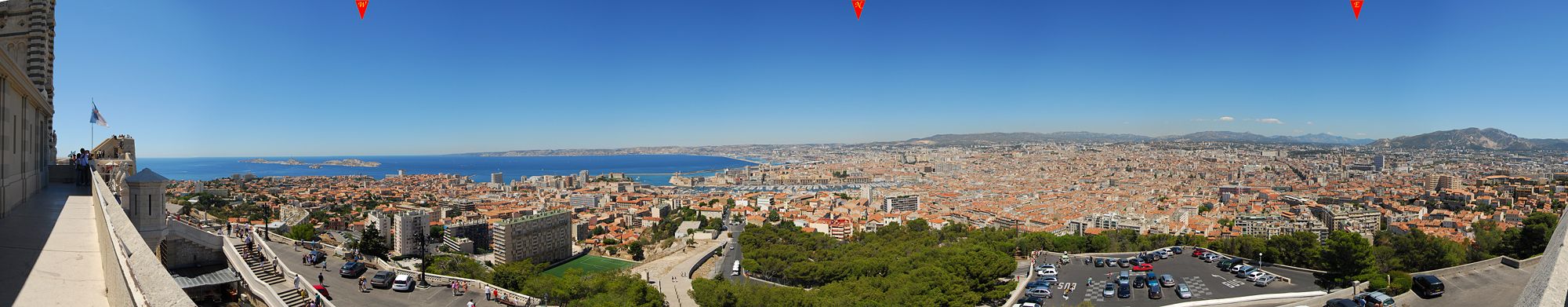 Panoramablick auf Marseille, von Notre Dame de la Garde aus gesehen
