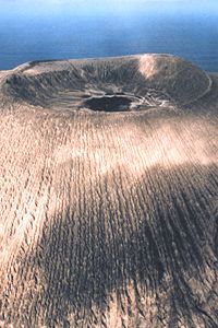 Der Krater des Vulkans Bárcena
