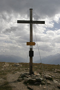 Das Gipfelkreuz des Piz Chavalatsch