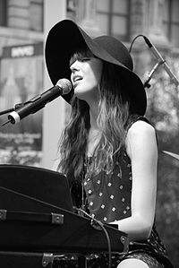 Diane Birch beim J&R Music Festival 2009