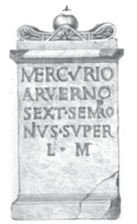 Votivstein zu Ehren des Mercurius Arvernus, gefunden  mit den Gripswalder Matronensteinen (Mercurius-Stein VI)