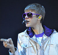 Justin Bieber, April 2011.jpg