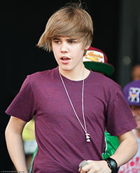 Justin Bieber 2010 2.jpg