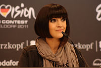 Nadine Beiler bei einer Pressekonferenz (ESC 2011)
