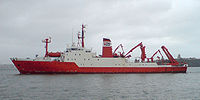 Research Ship Sonne In Auckland I (crop).jpg