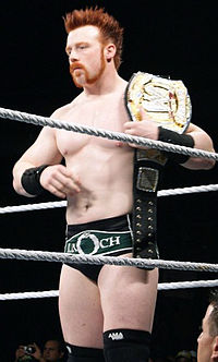 Farrelly während seiner zweiten Regentschaft als WWE Champion in 2010.
