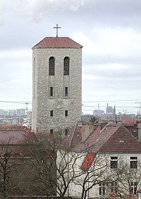 Kirche und Gemeinde-/Pfarrhaus