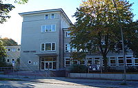 Wichern Schule Hamburg Haupteingang 2005.jpg