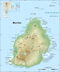 Die Hauptinsel Mauritius. Flat Island oder Île Plate ist nördlich der Spitze oberhalb von Coin du Mere zu erkennen