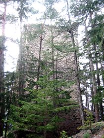 Burg Ober-Ruchenberg - Turm von SE