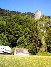 Burg Vilsegg – Der Burgfelsen mit dem Bergfried