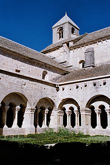 Abbaye-abbey-senanque-cloitre-cloister.jpg