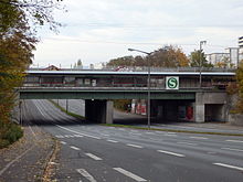 Bundesstraße 4 R am Haltepunkt Nürnberg-Sandreuth