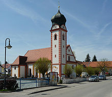 Kirche in Langenbach (Oberbayern).JPG