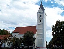 Kirche in Neufahrn.jpg