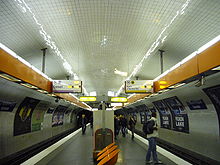 Die Station der Linien 8 und 10