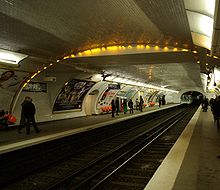 Paris Metro Maubert - Mutualité 001.JPG