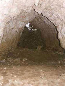 Schlenken-Durchgangshöhle Eingangsbereich
