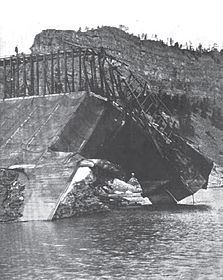 Hauser Dam - 1908 - West end.jpg