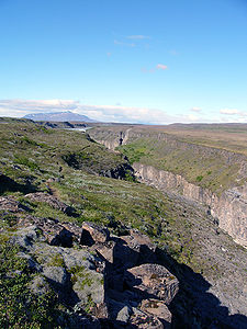 Bláfell hinter der Schlucht Hvítárgljúfur und dem Wasserfall Gullfoss