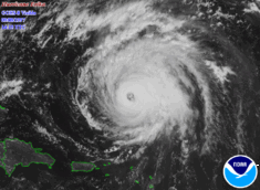 Hurrikan am 8. September 1997 nördlich der Kleinen Antillen