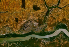 NASA World Wind-Satellitenbild:Der Gambia fließt hier von Osten nach Westen; der Bao Bolong kommt aus nordöstlicher Richtung.