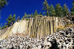 Basaltkliff im Devils Postpile National Monument