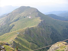 Die Echo Berghütte und der Berg Jumruka