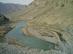 Der Aras als Grenzfluss zwischen dem Iran und Nachitschewan vom iranischen Ufer aus.