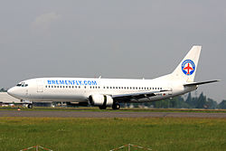 Eine Boeing 737-400 der Bremenfly